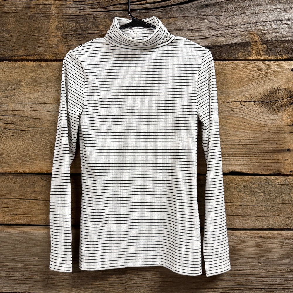 Halogen Turtleneck, White with black pinstripes, Small